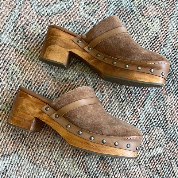 Free People Calabasas Clog in Brown Suede - Picture 3 of 8